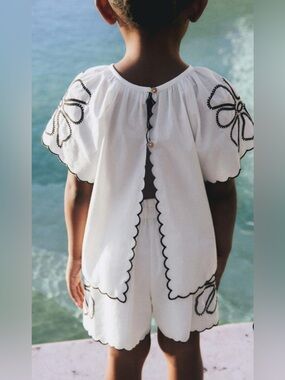 ZARA Ruffled Embroidered Set